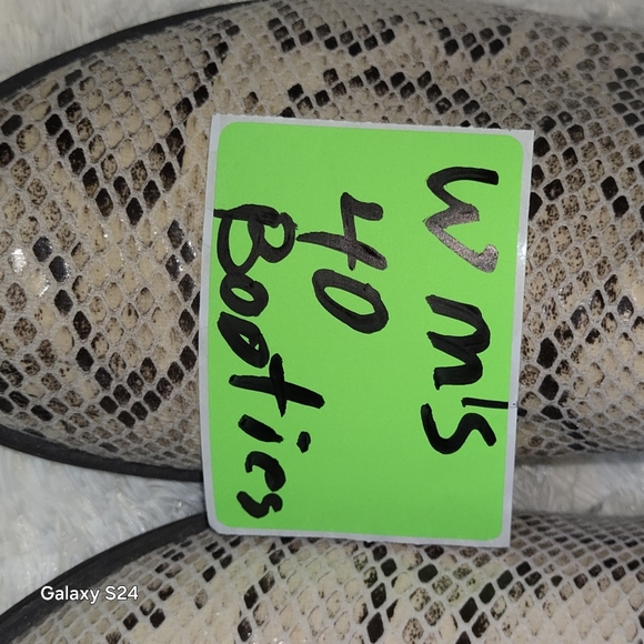 ANNELEISE SNAKE PATTERN  ANKLE BOOTIES SIZE  9M - Picture 12 of 12